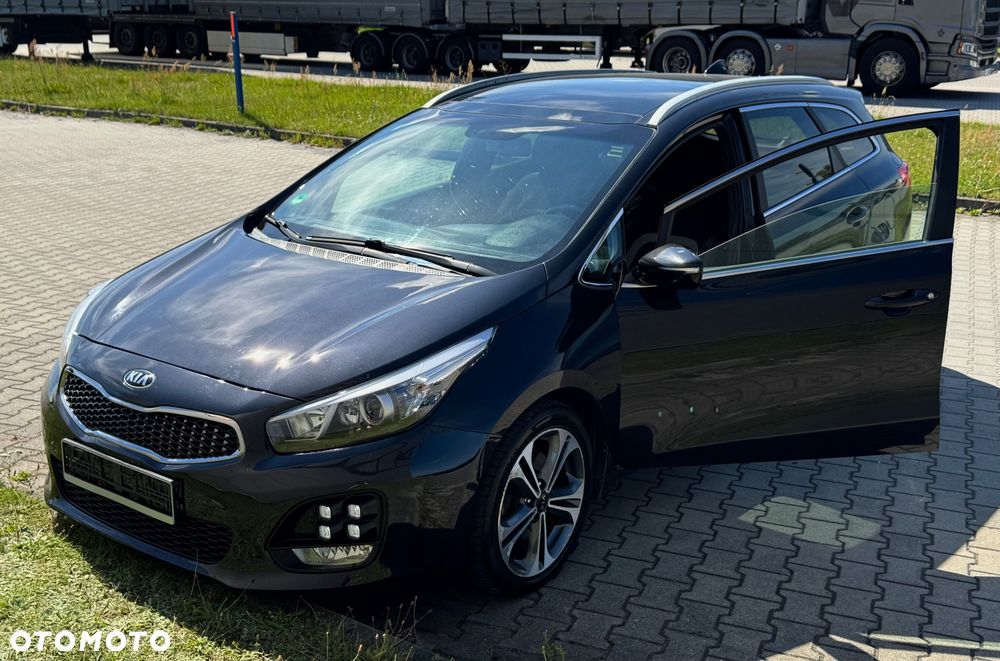 Kia Ceed 1.6 CRDi GT Line - 23