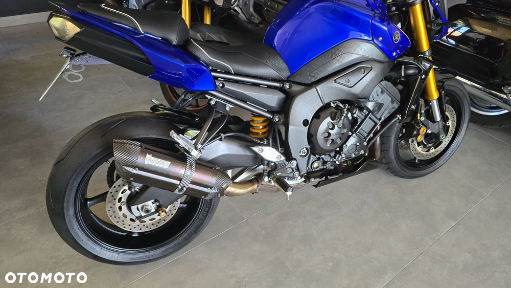 Yamaha FZ8 - 32