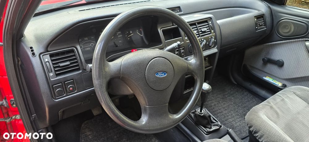 Ford Escort - 27