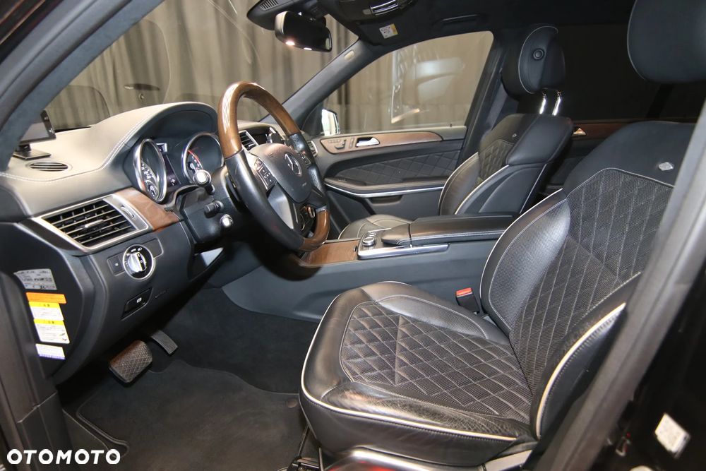 Mercedes-Benz GL - 28
