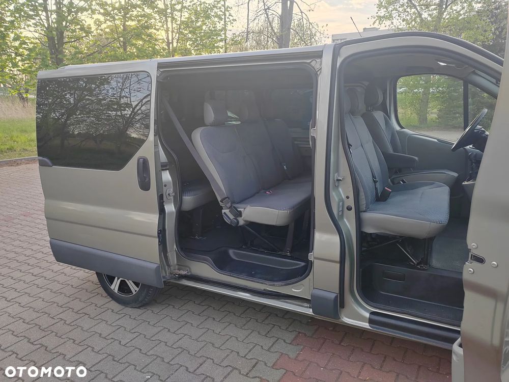 Renault Trafic Passenger L1H1 Expression - 9