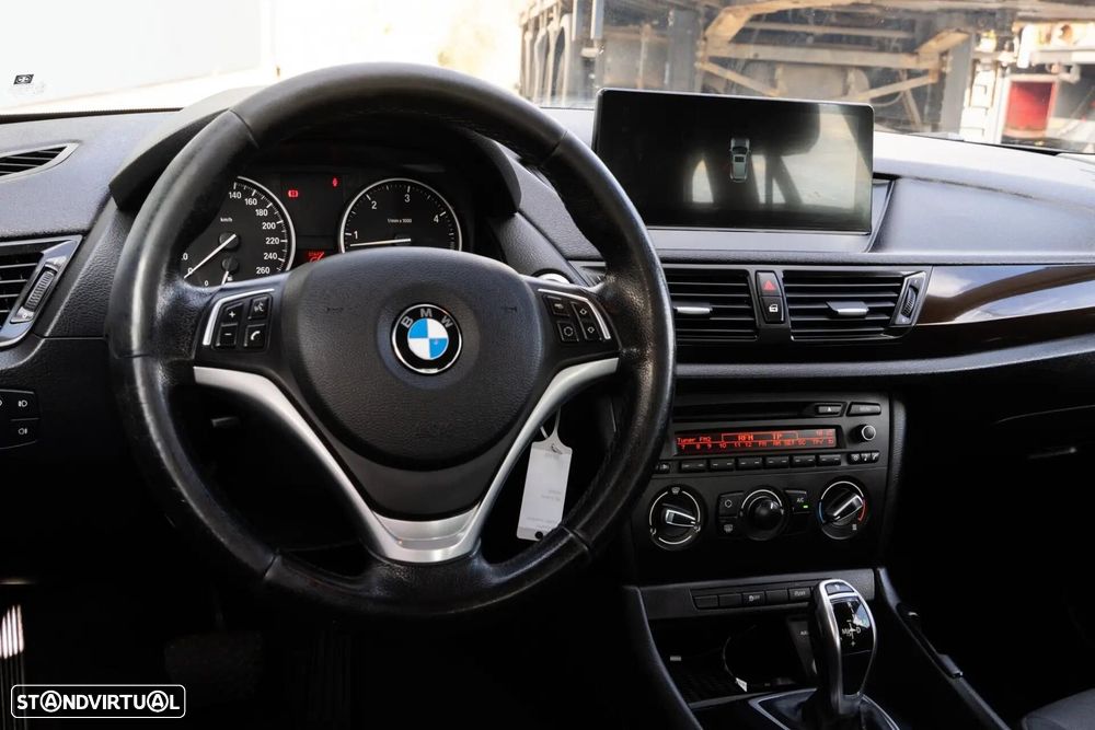 BMW X1 18 d sDrive Auto xLine - 8