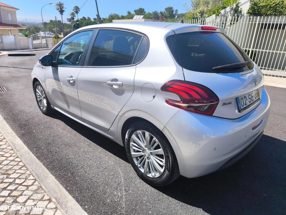Peugeot 208 1.2 PureTech Style - 3