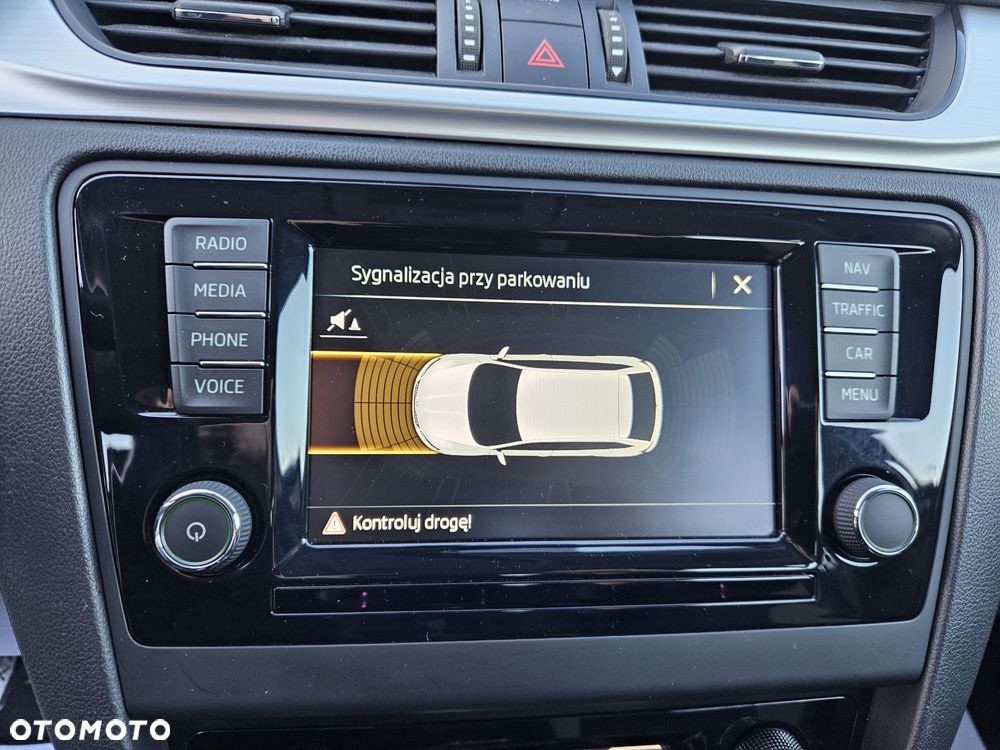 Skoda RAPID 1.0 TSI Cool Edition R&G - 21