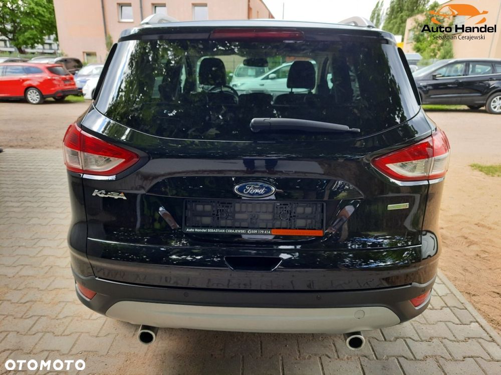 Ford Kuga 1.5 EcoBoost 2x4 Titanium - 8