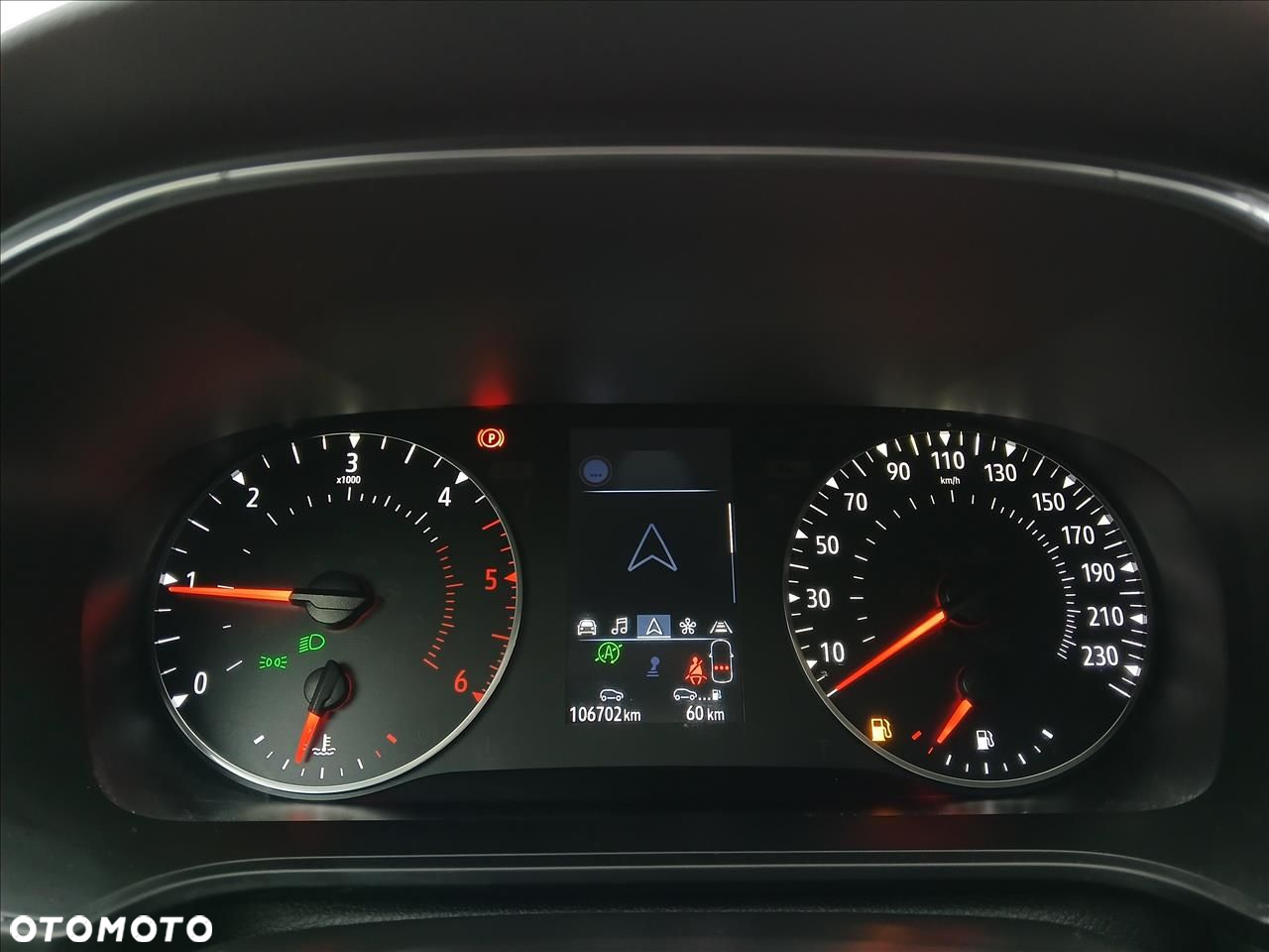 Renault Megane 1.5 Blue dCi Zen - 12