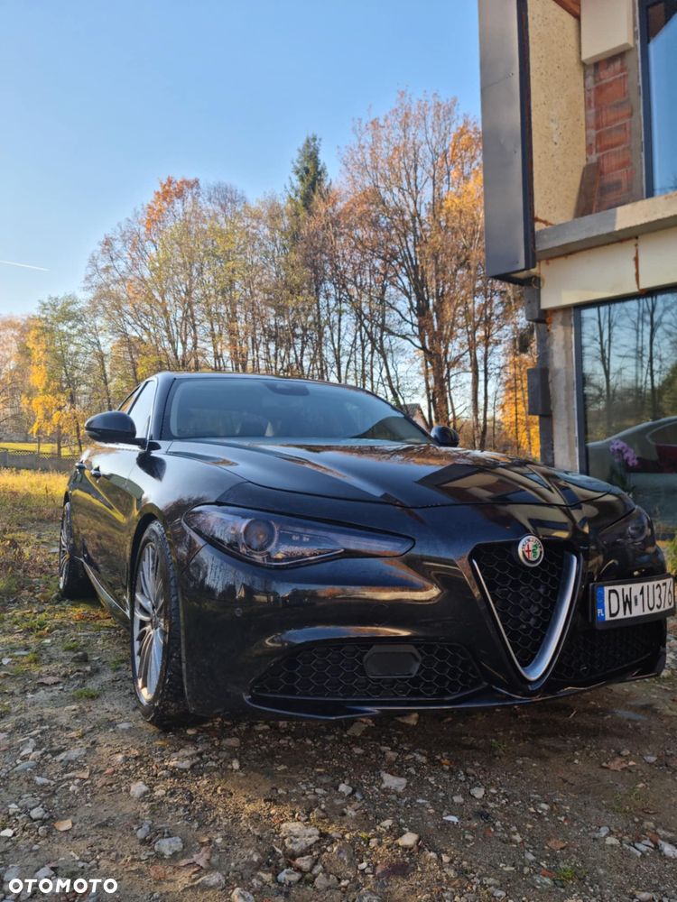 Alfa Romeo Giulia 2.0 Turbo - 1
