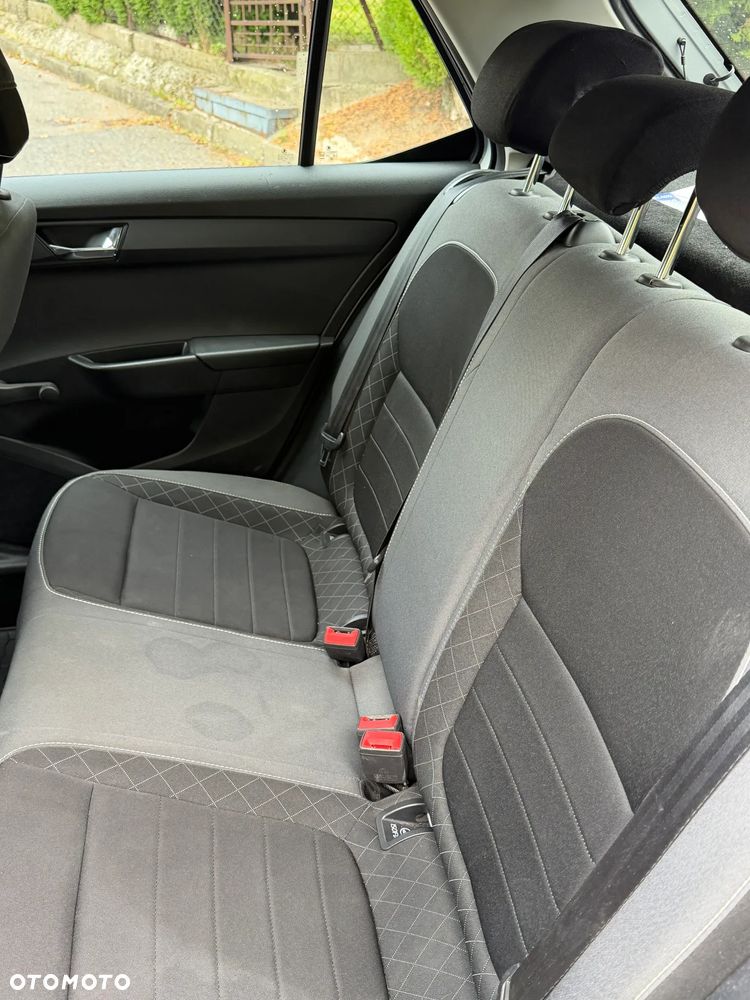 Skoda Fabia 1.0 Active - 8