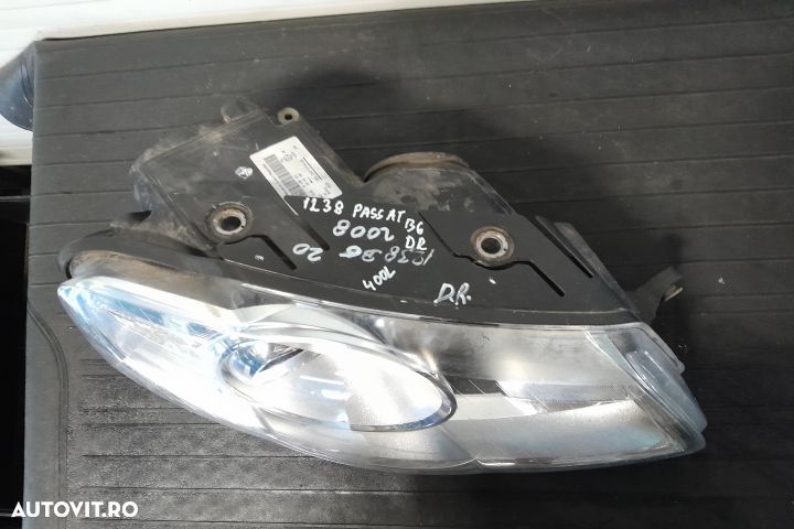 Far dreapta 1EL247014-02 Volkswagen VW Passat B6 [2005 - 2010] wagon - 2