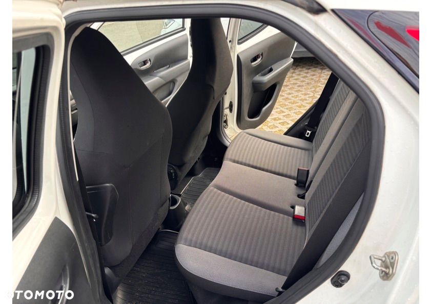 Toyota Aygo - 12