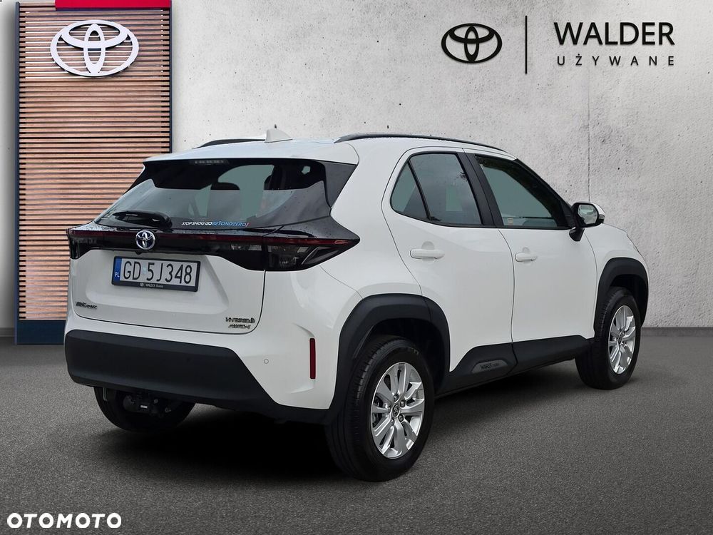 Toyota Yaris Cross Hybrid 1.5 Comfort 4x4 - 6