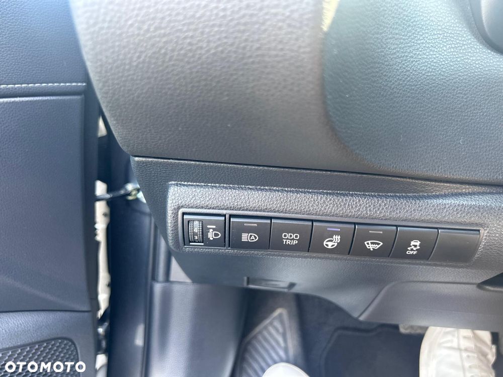 Toyota Corolla 1.8 Hybrid Comfort - 17