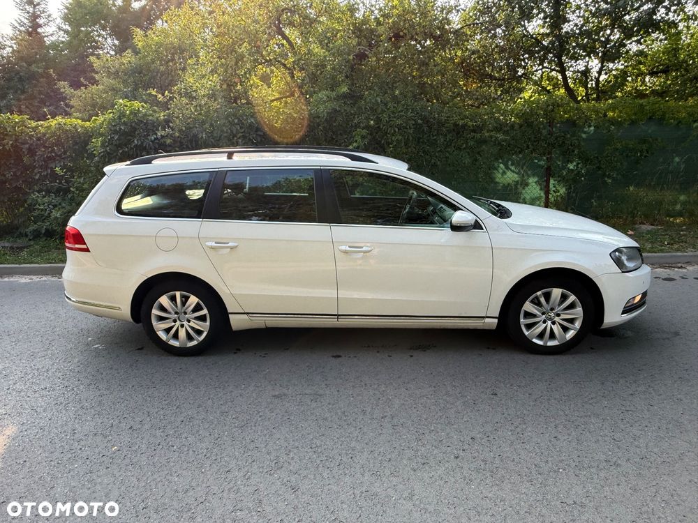 Volkswagen Passat - 4