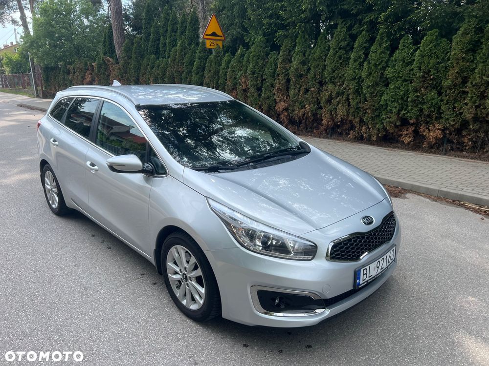 Kia Ceed 1.6 GDI DCT Platinum Edition - 3
