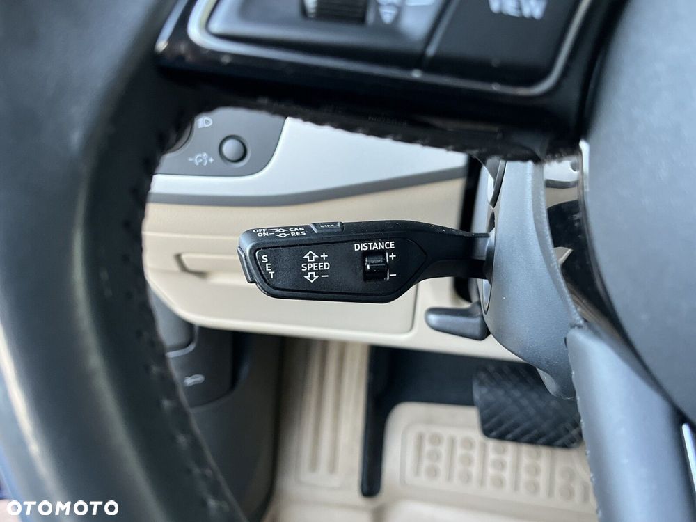 Audi A4 Limousine 45 TFSI mHEV Quattro Advanced S tronic - 32