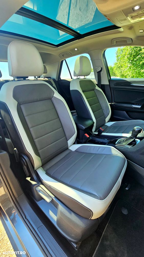 Volkswagen T-Roc - 10