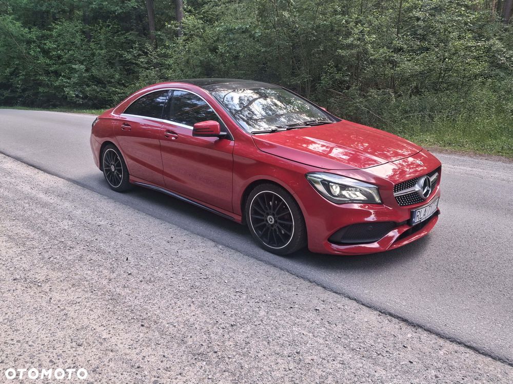 Mercedes-Benz CLA 180 AMG Line - 3