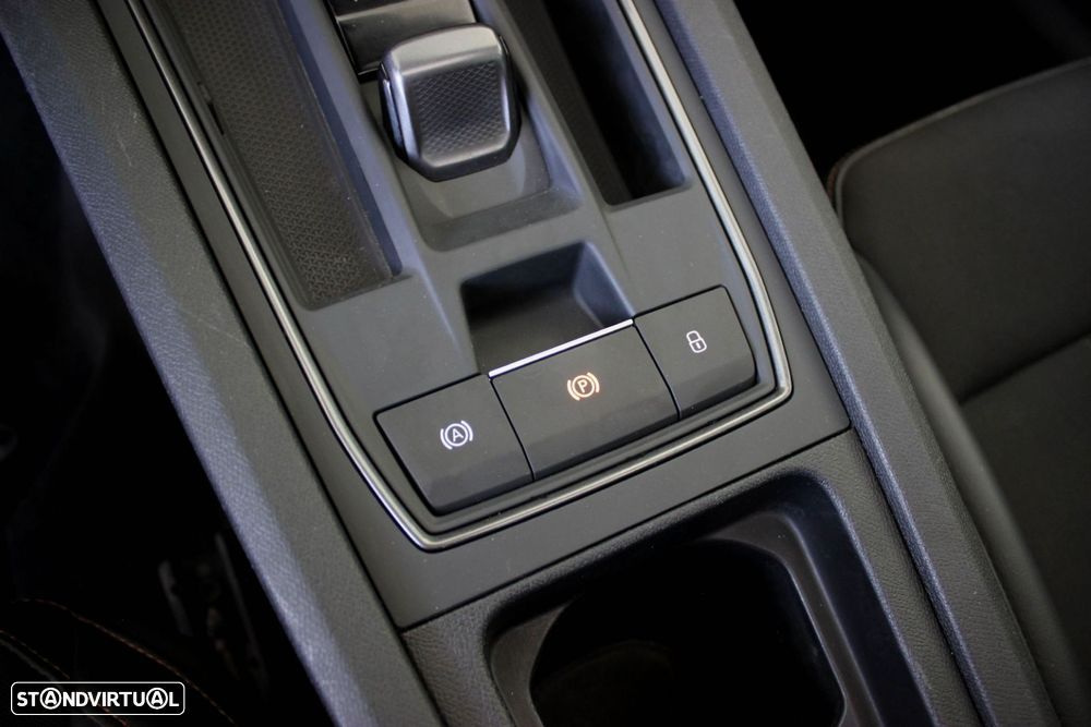 Cupra Leon 1.5 eTSI MID DSG - 35