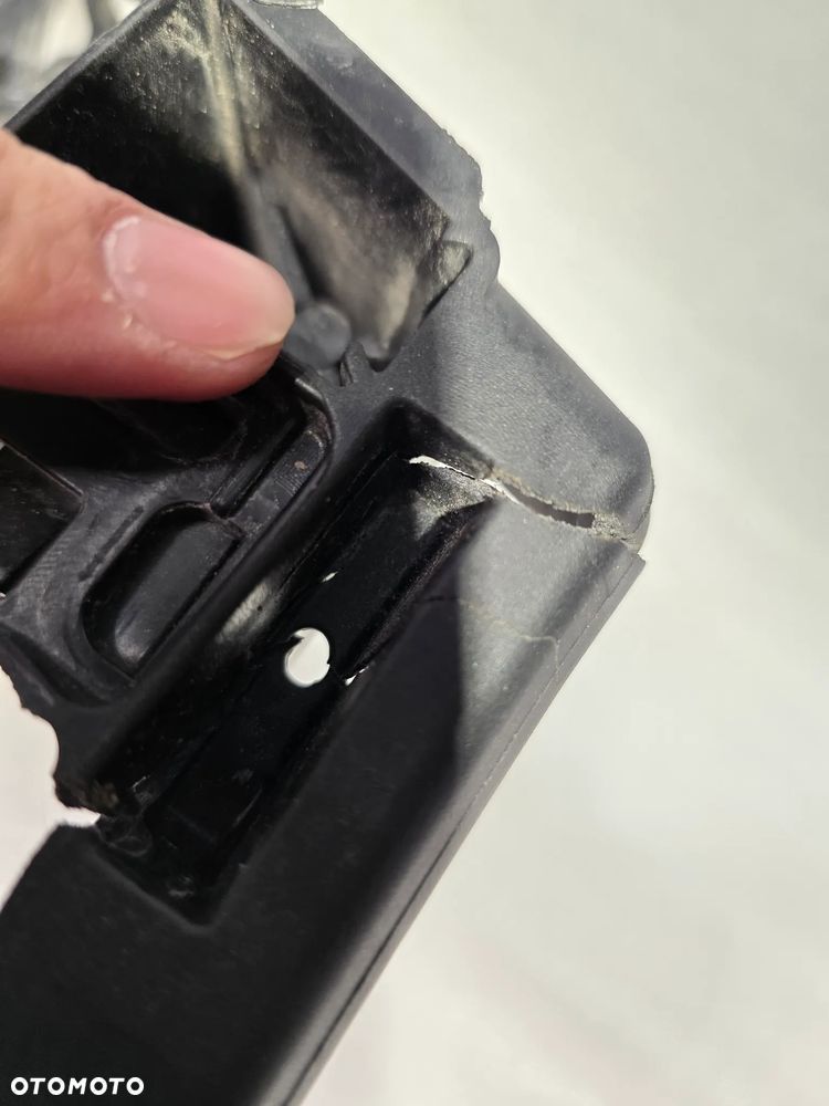 HYUNDAI i30 III 3 16- WZMOCNIENIE CZOŁOWE / PAS PRZEDNI NR 64101-G4000 NR AUKCJI WZM568 - 9