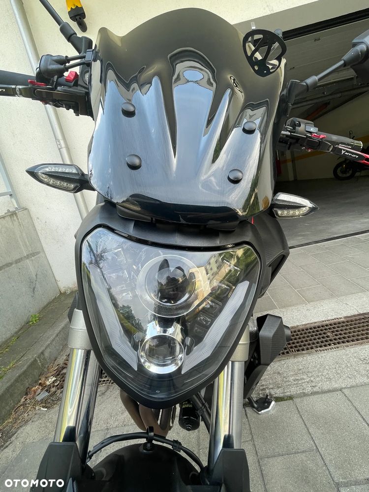 Yamaha MT - 9