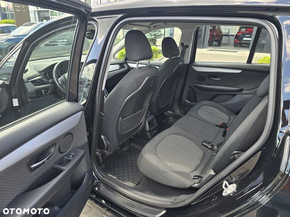 BMW Seria 2 218i Advantage - 9