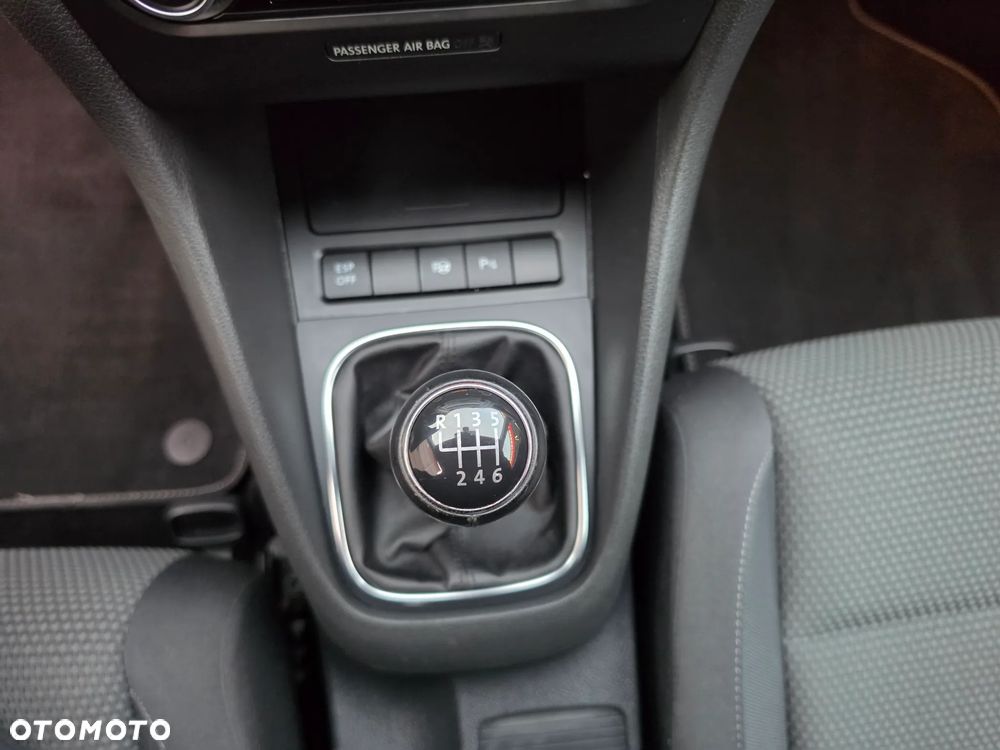 Volkswagen Golf - 14
