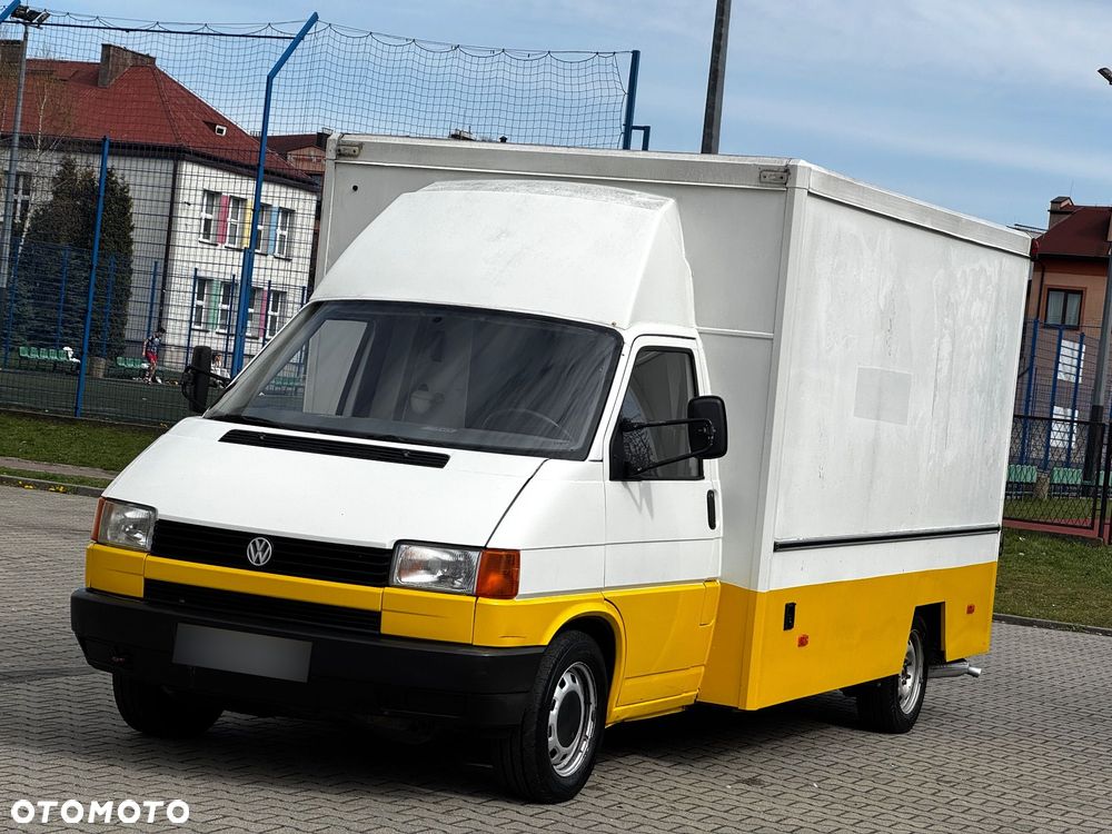 Volkswagen Transporter - 1