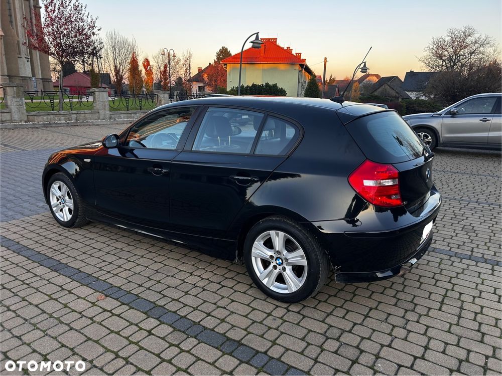 BMW Seria 1 118d - 11