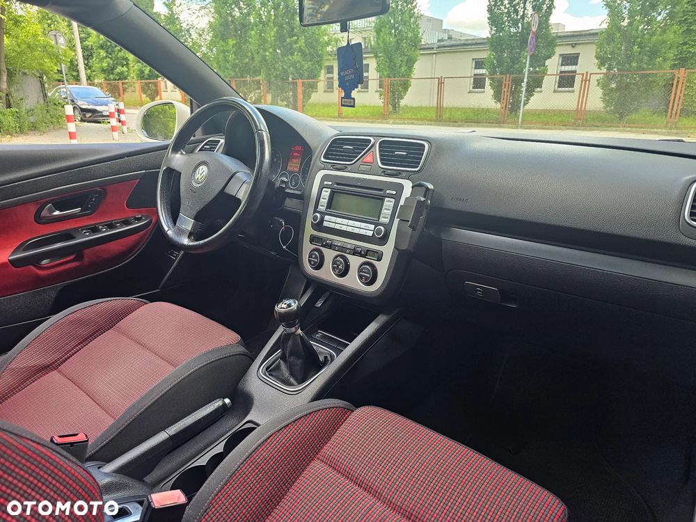 Volkswagen Eos 2.0 FSI Individual Chrom - 14