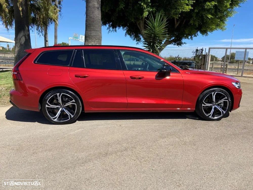 Volvo V60 2.0 T6 AWD TE Plus Dark - 3