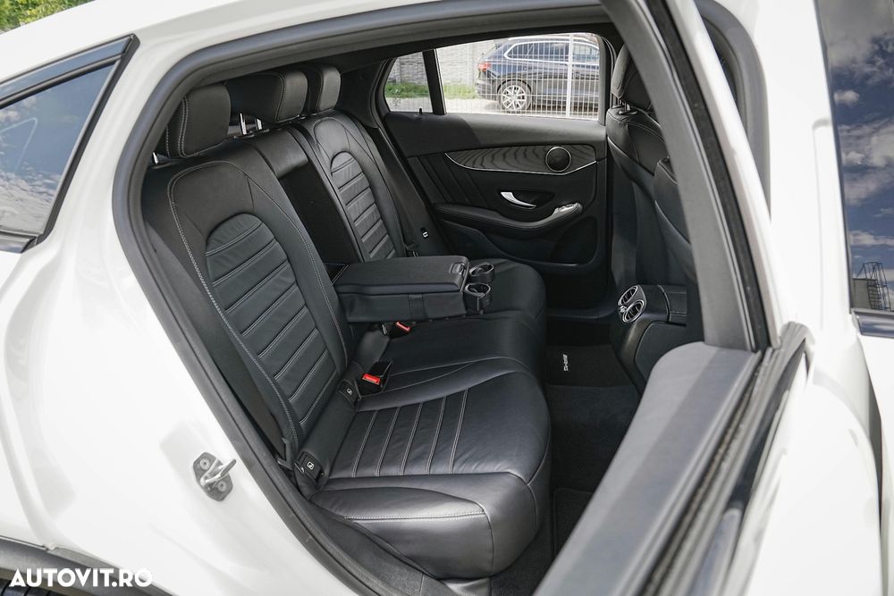 Mercedes-Benz GLC Coupe 220 d 4Matic 9G-TRONIC AMG Line - 12