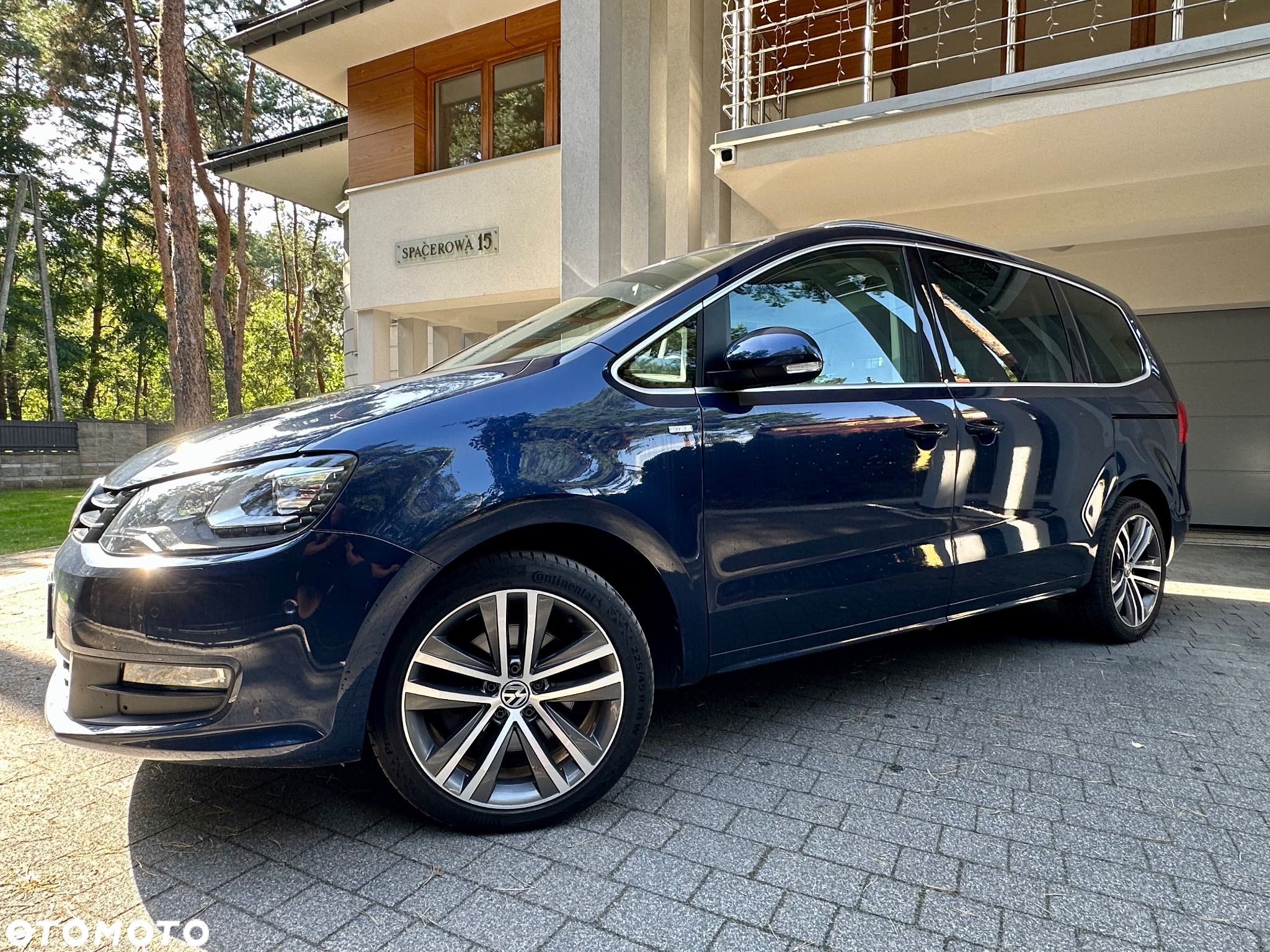 Volkswagen Sharan 2.0 TSI DSG Life - 1
