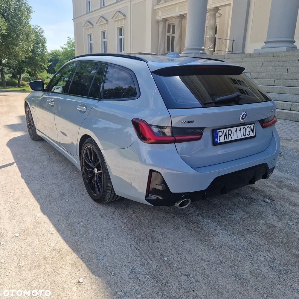 BMW Seria 3 330e xDrive M Sport - 4