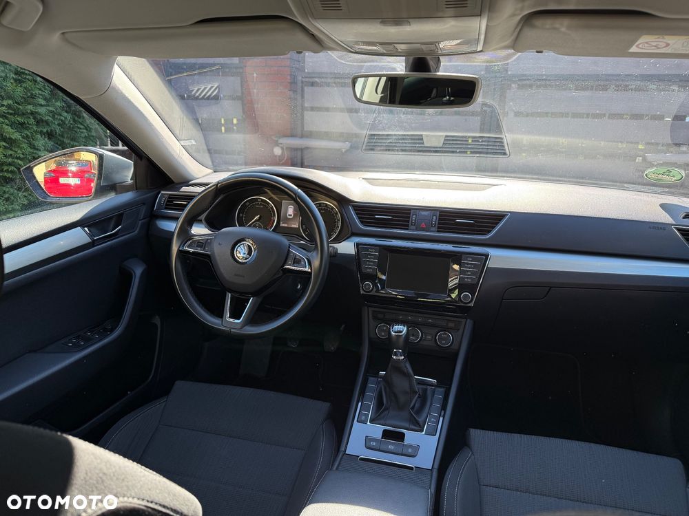 Skoda Superb Combi 2.0 TDI Ambition - 9