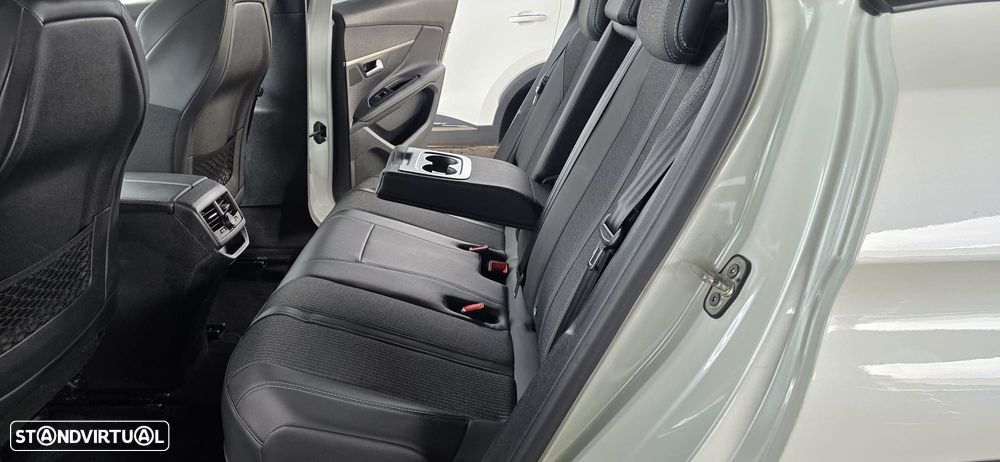 Peugeot 3008 1.6 Hybrid Allure e-EAT8 - 22