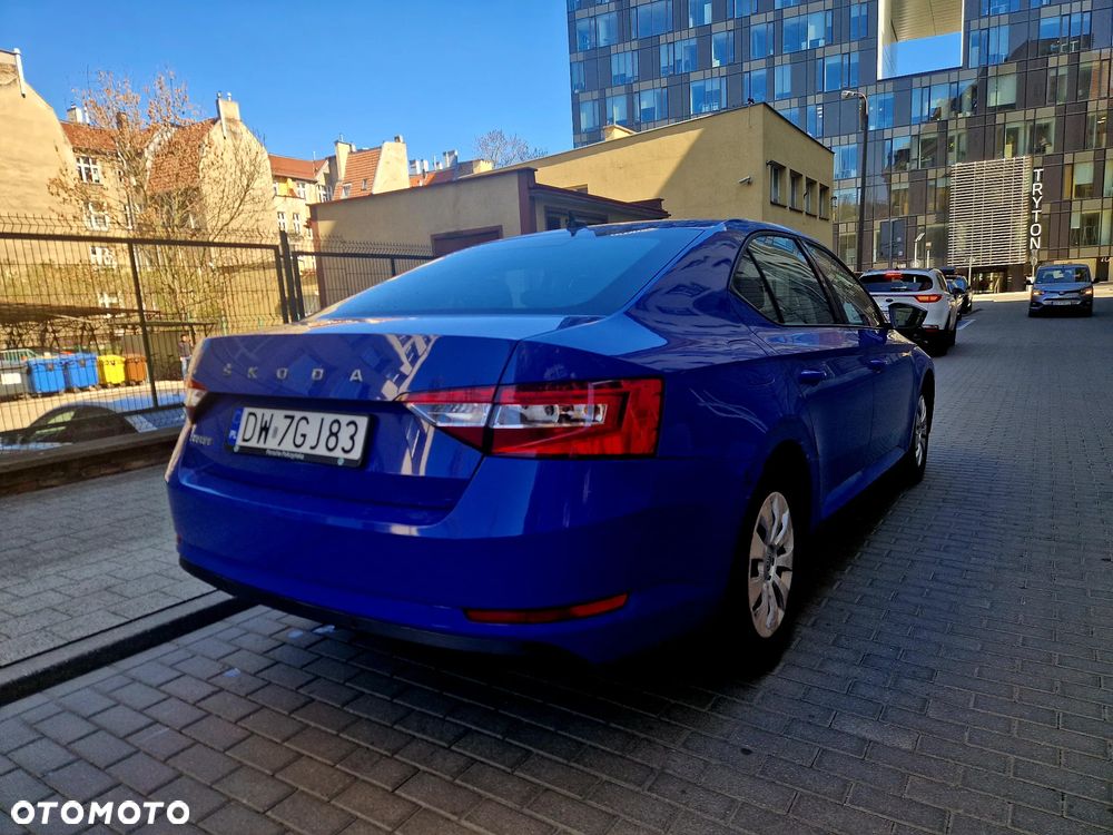 Skoda Superb 1.5 TSI ACT Active DSG - 5