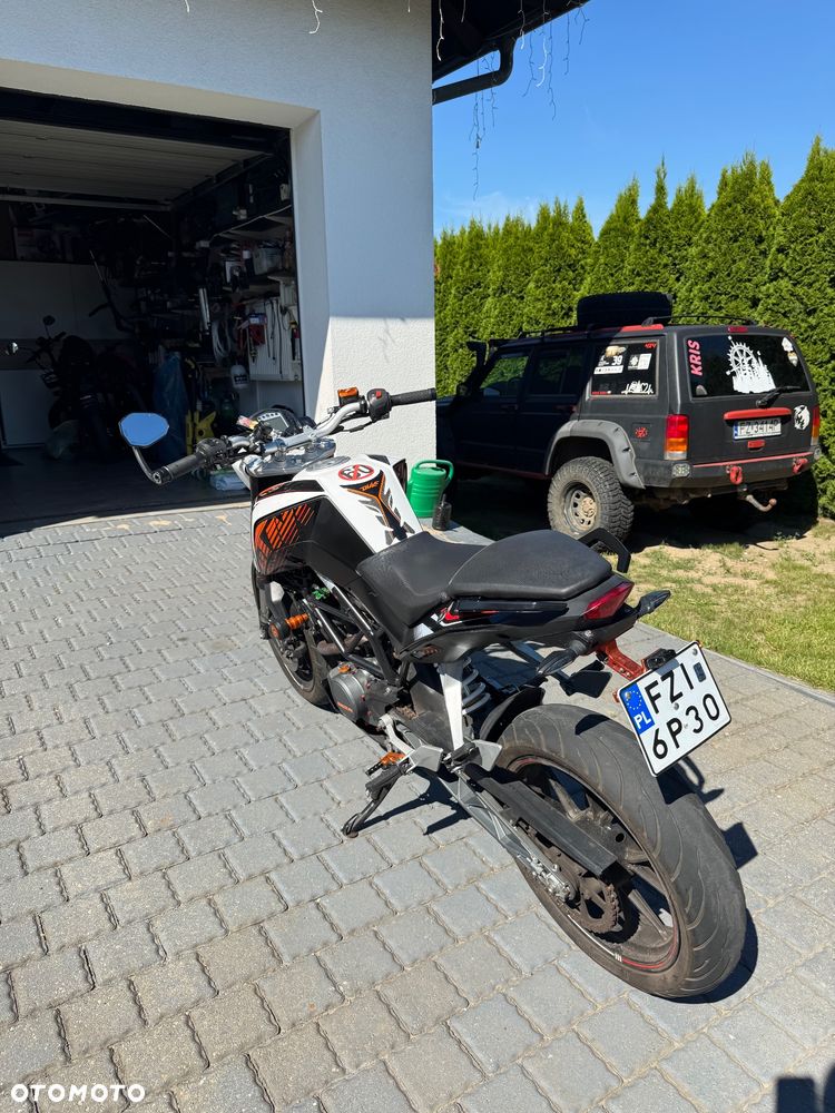 KTM Duke 125 - 4
