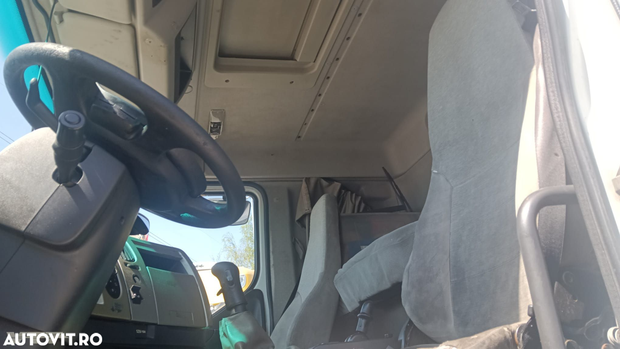 Renault Premium - 11