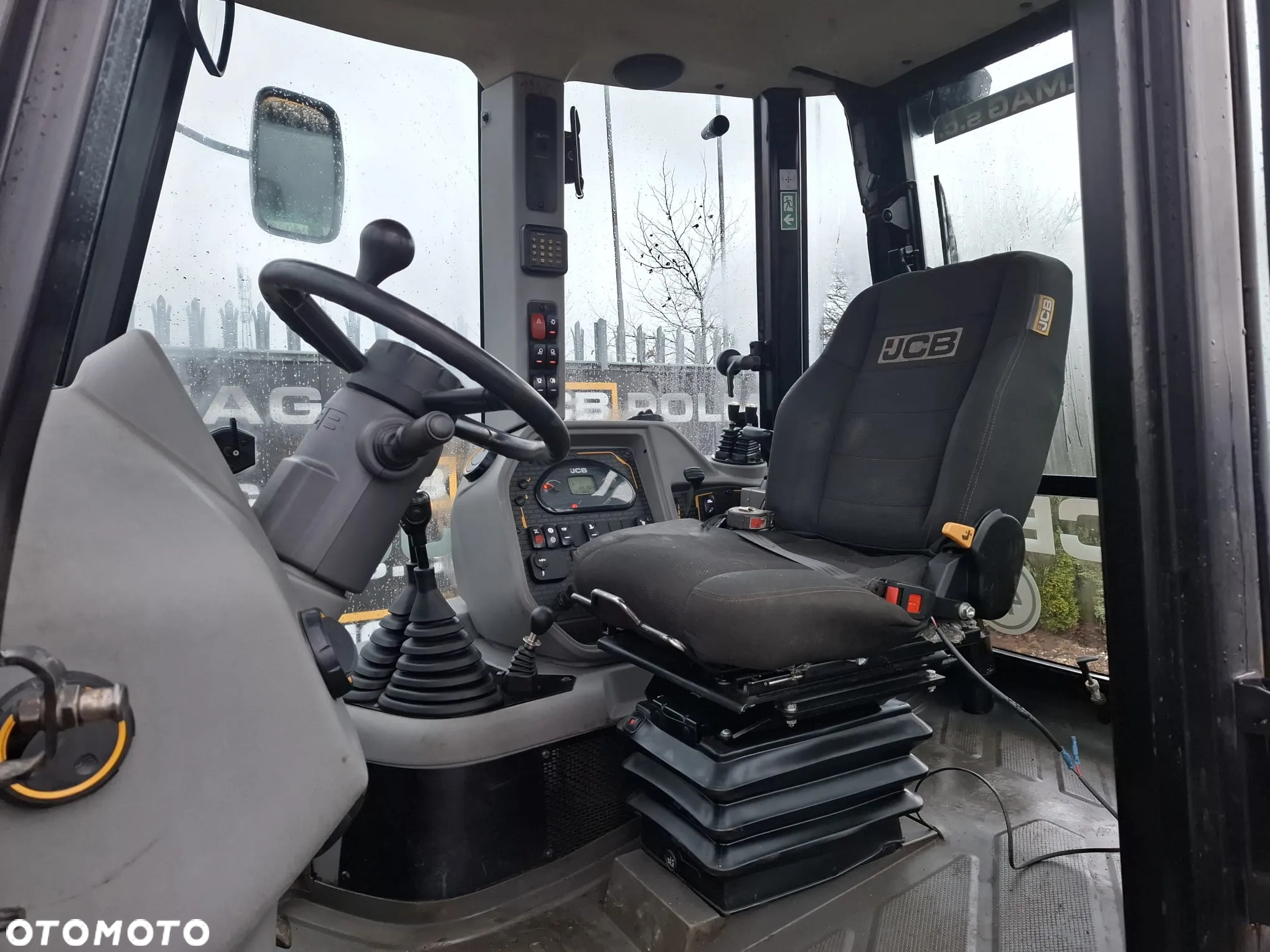 JCB 3CX - 11
