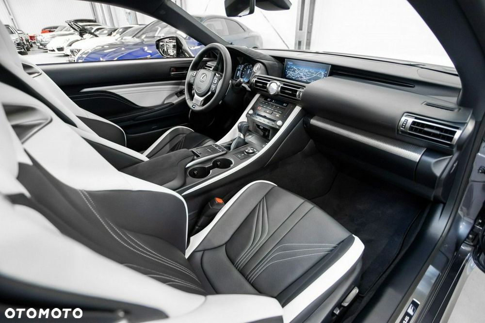 Lexus RC - 23
