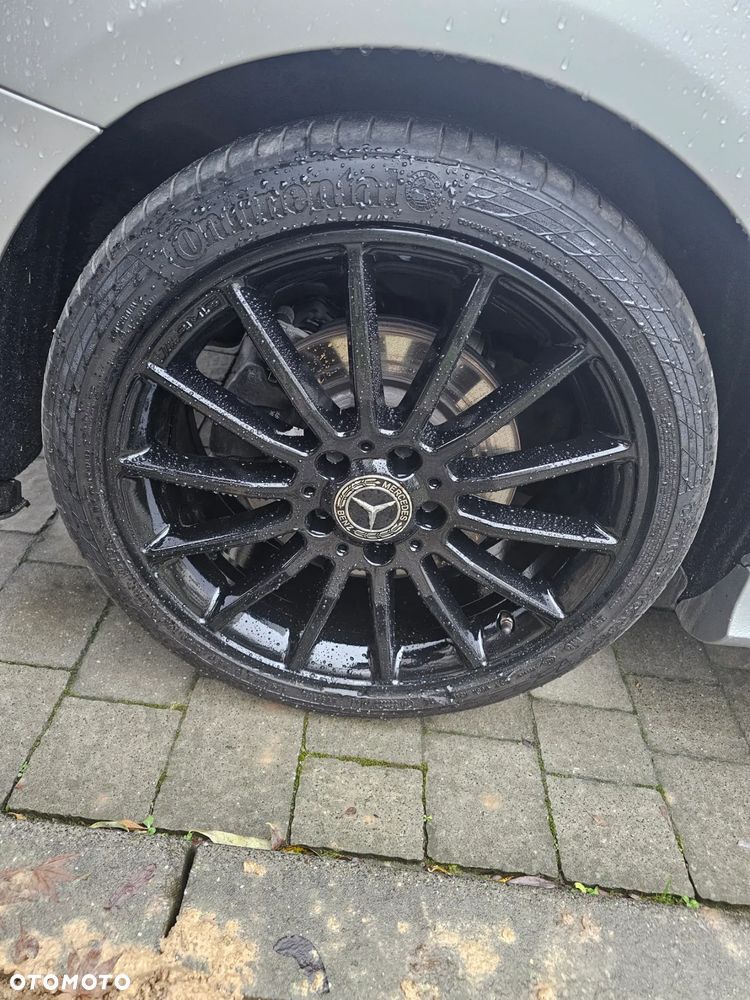 Mercedes-Benz CLA 220 4-Matic AMG Line - 38