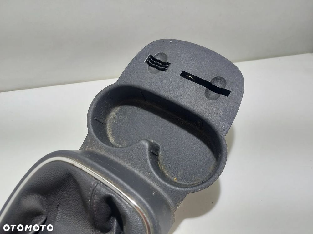 UCHWYT NA KUBKI OPEL CORSA D SLASK WYSYLKA - 2