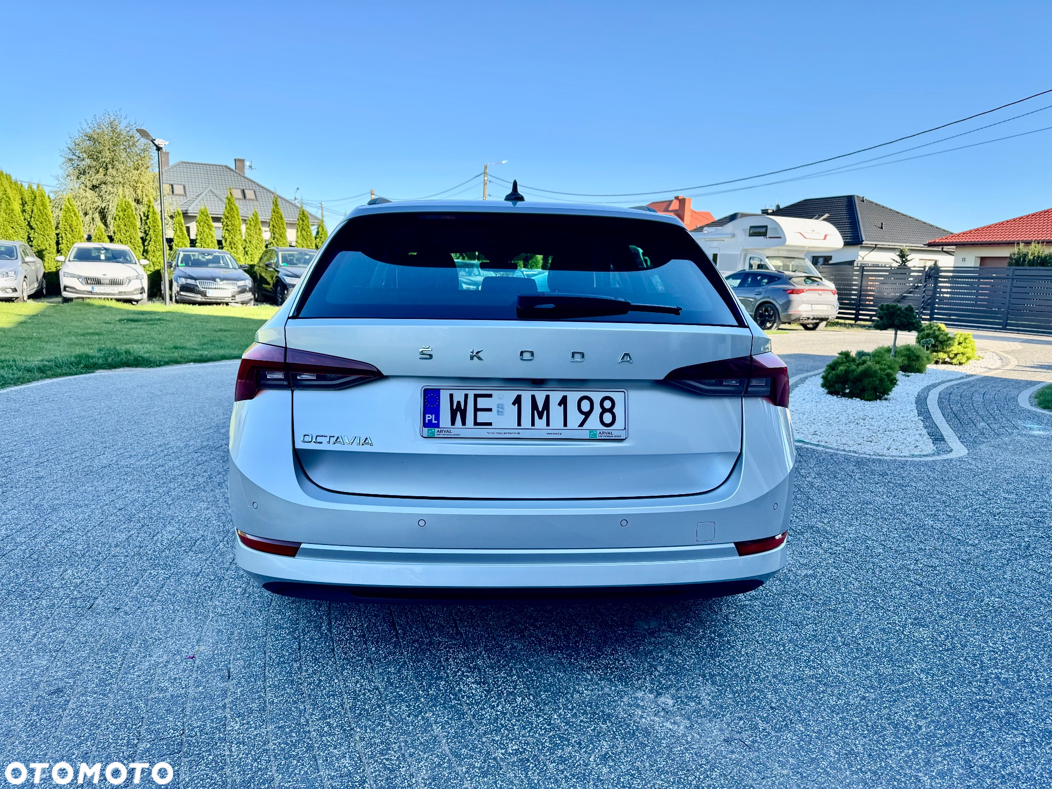 Skoda Octavia ver-2-0-tdi-scr-style - 4