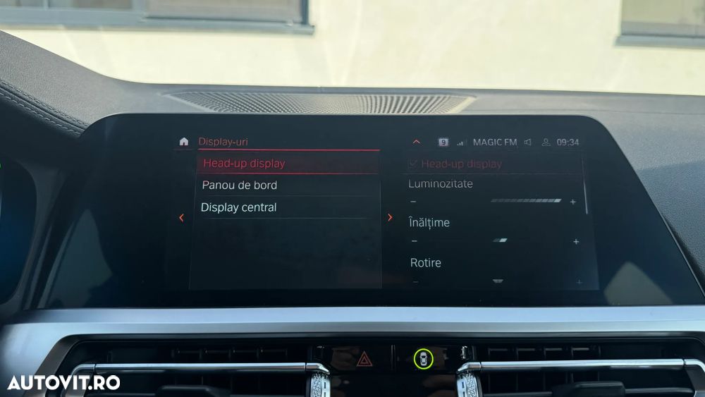 BMW Seria 3 330e Aut. Luxury Line - 23