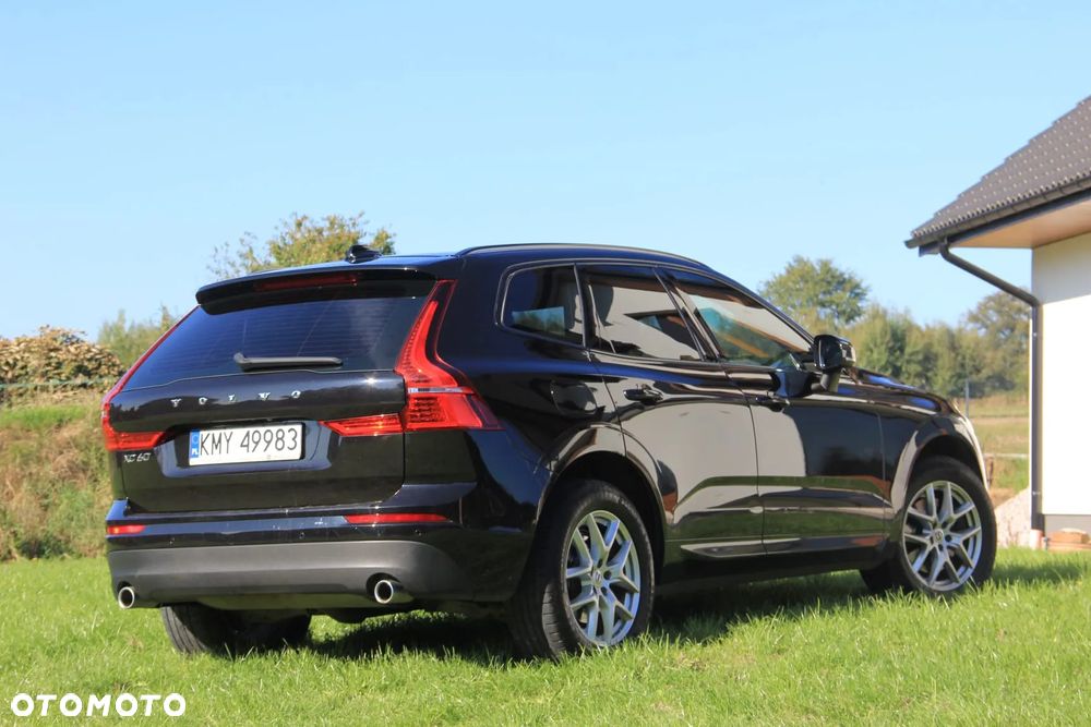 Volvo XC 60 D4 AWD Momentum - 5