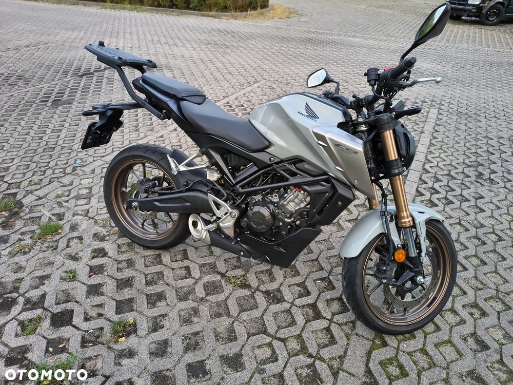 Honda CB - 3