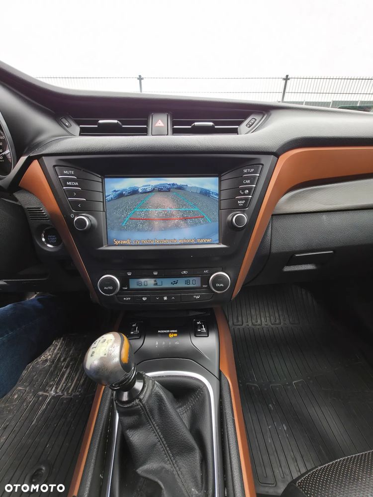 Toyota Avensis - 8