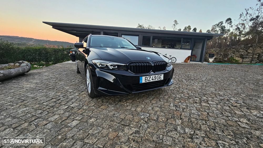 BMW 330 e Touring Line Sport Auto - 45
