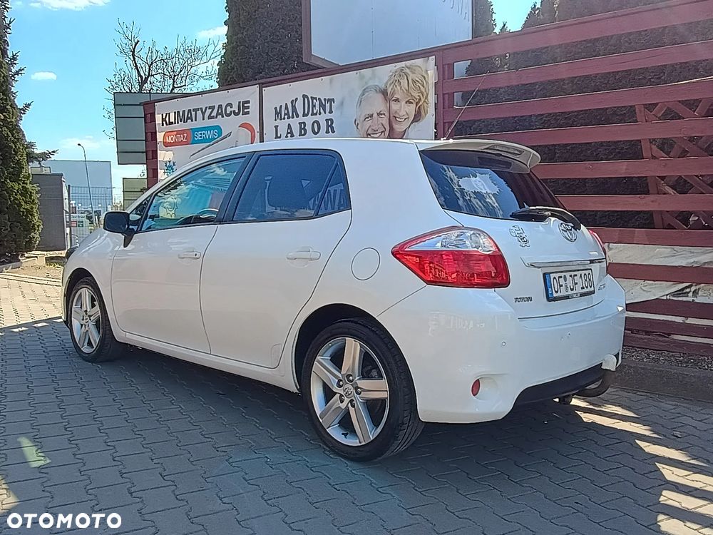 Toyota Auris 1.6 Sol - 3