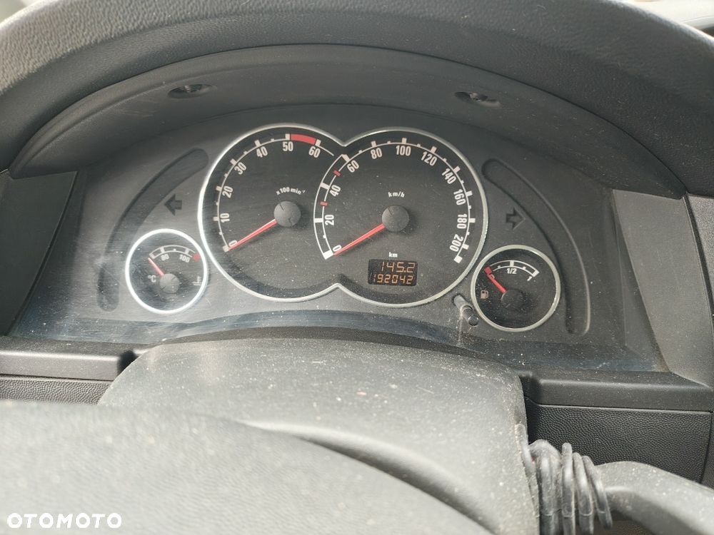 Opel Meriva - 8